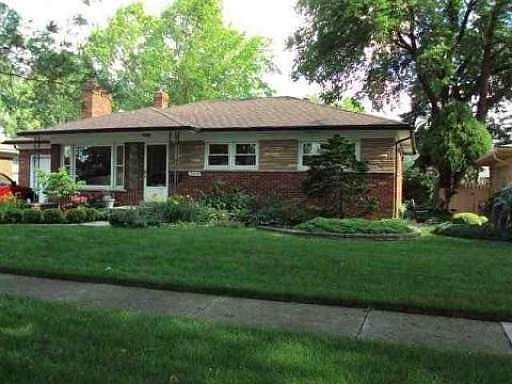 1st image of 21025 Lakeland St