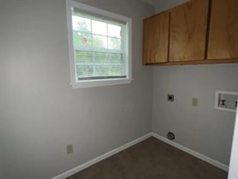 44 Webb Ct NE — Photo 9