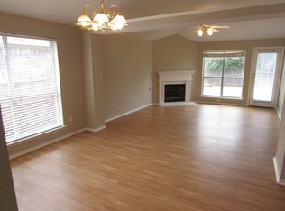 10232 Tustin Ter, Fort Worth, TX 76108