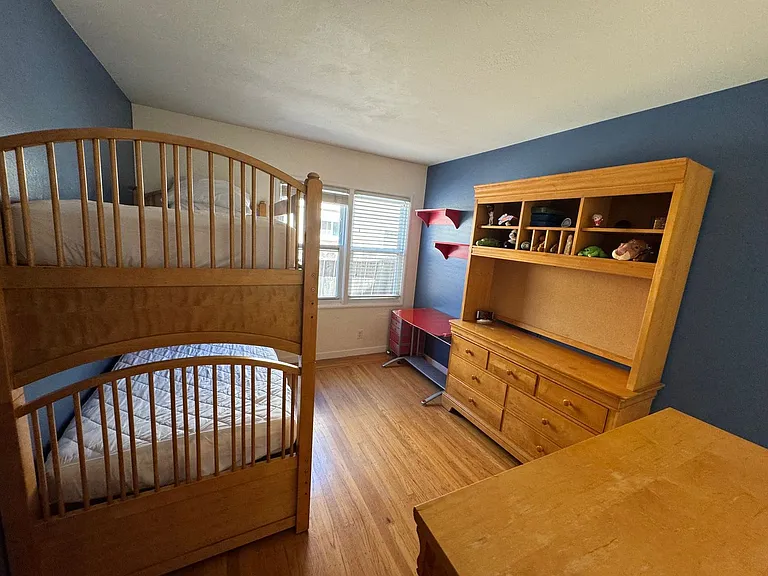 1443 Beacon Ave — Photo 10