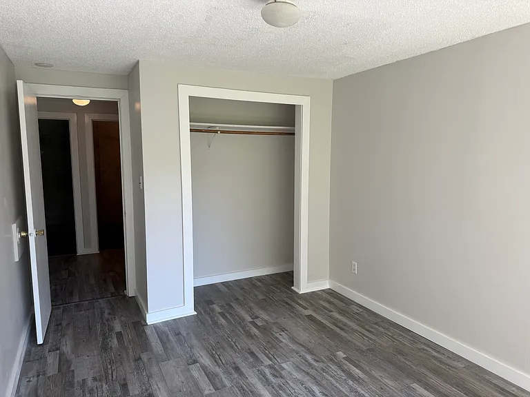 140 Owens Ln #4A — Photo 10