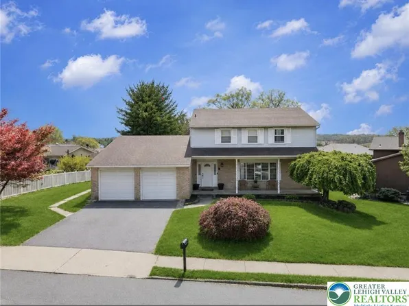 1804 Elmhurst Dr, Whitehall, PA 18052