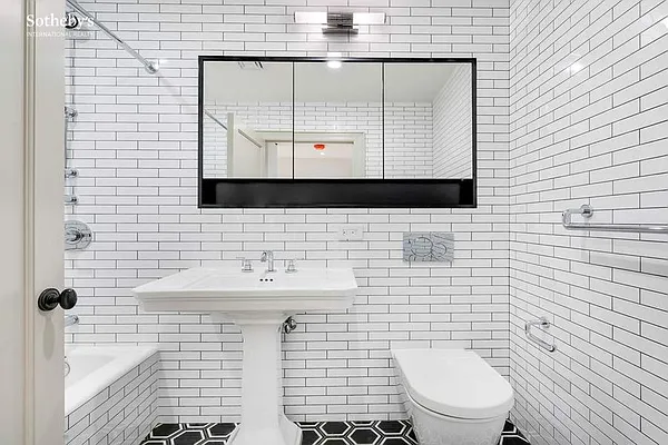Rented by Sotheby's International Realty | media 7