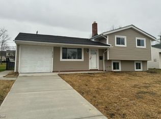 25106 Buckthorn Rd, Bedford Heights, OH
