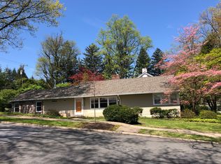 1205 Monroe Ave, Wyomissing, PA 19610