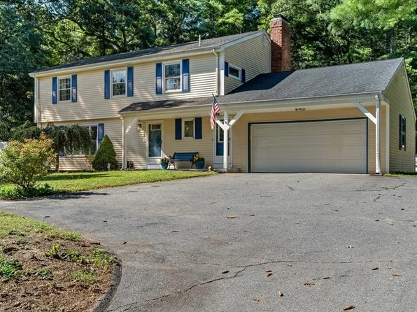 43 Old Powder House Rd, Lakeville, MA 02347