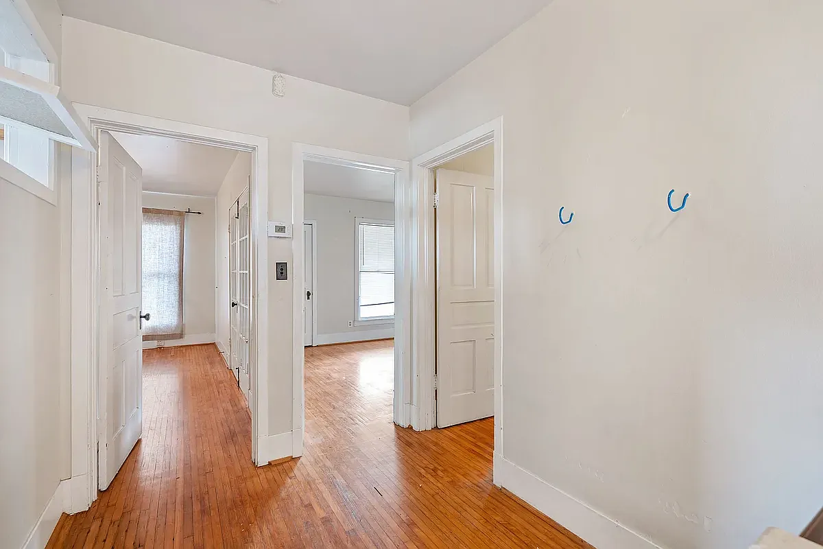 1 bed, 1000 sqft, $1,250 — Photo 2