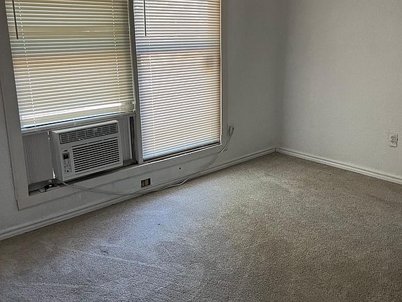 3rd image of 272 Ezekial Ave