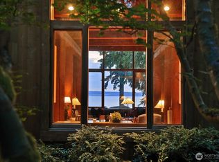 3376 Smugglers Cove Rd, Greenbank, WA 98253