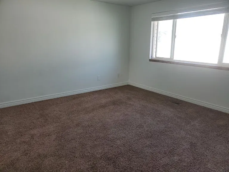 466 E Woodland Ave — Photo 5