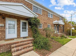 506 N Greensboro St APT 45, Carrboro, NC 27510