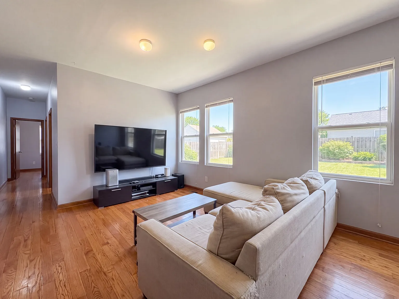 4 bed, $3,500 — Photo 2