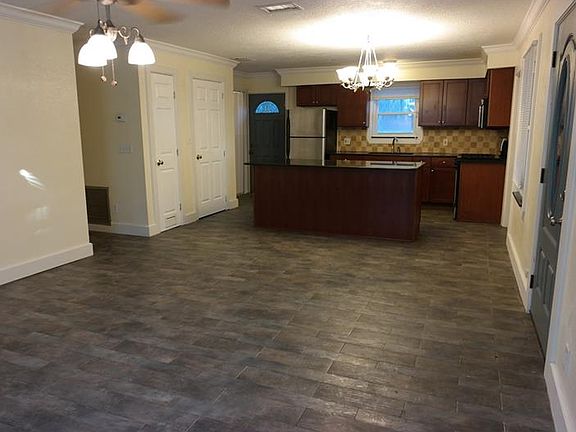 2nd image of 1025 7th St S
