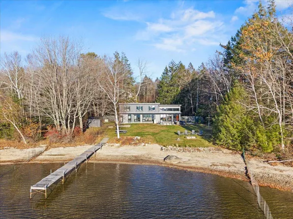7 Wild Acres Road, Raymond, ME 04071