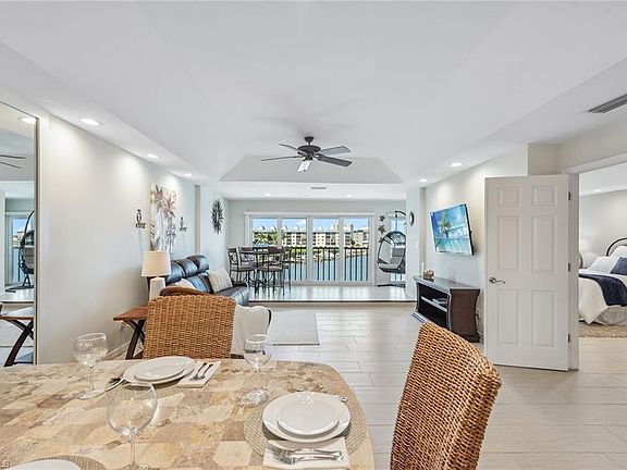 5th image of 9103 Vanderbilt DR #307