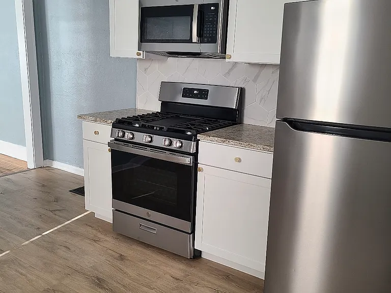 274 E Hinman Ave — Photo 7