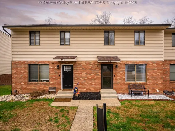 289 Roxalana Hills Dr, Dunbar, WV 25064