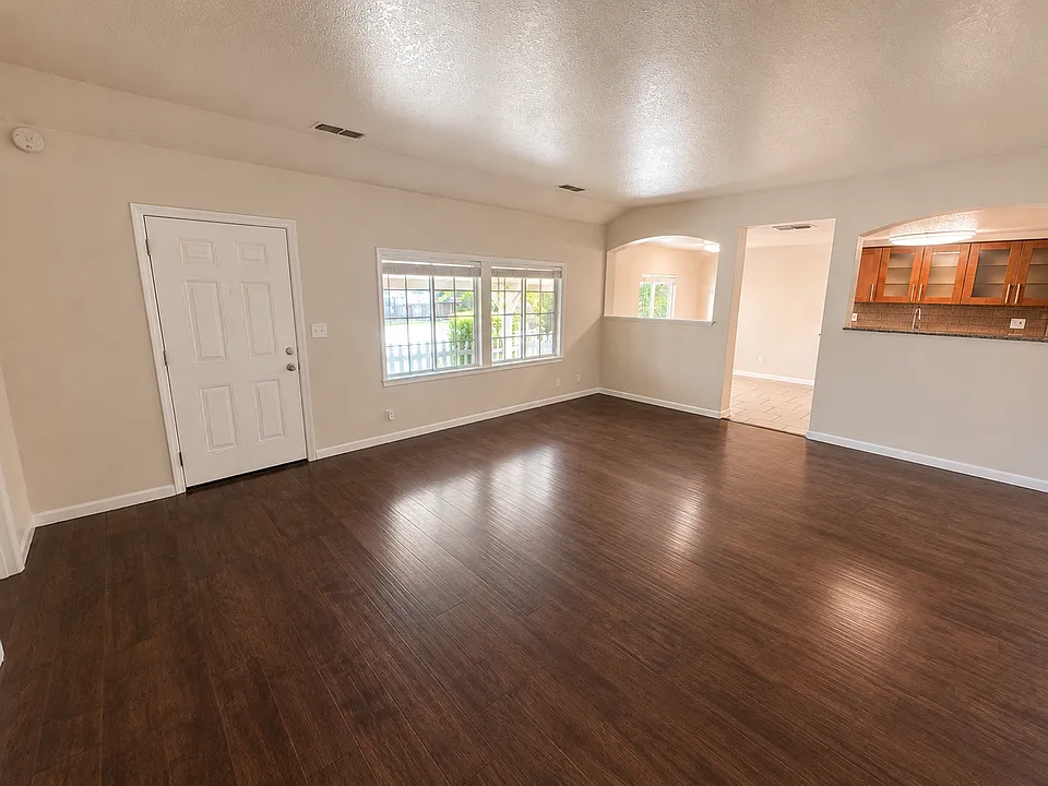 Country Lane - A Must See Community!