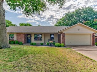 1818 Rolling Hills Pl, Bartlesville, OK 74006
