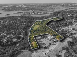 2031 NE Green Oaks Blvd, Arlington, TX 76006