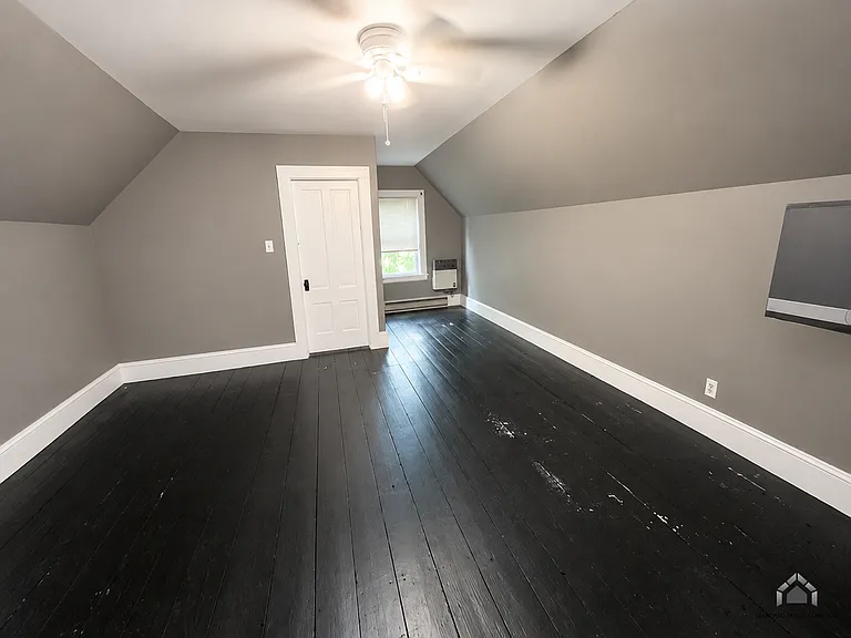 16 West St — Photo 9
