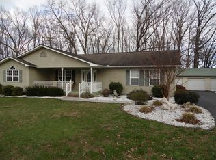 275 Yoakum Cir, Caryville, TN 37714