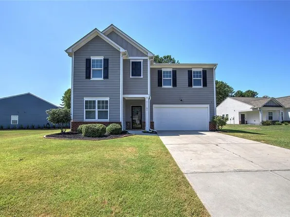 51 Stable Gate Dr, Cartersville, GA 30120