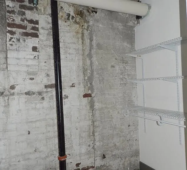 222 N Central St — Photo 35