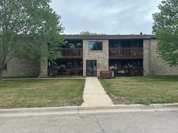 1327 Corbett Rd APT 202, Detroit Lakes, MN 56501