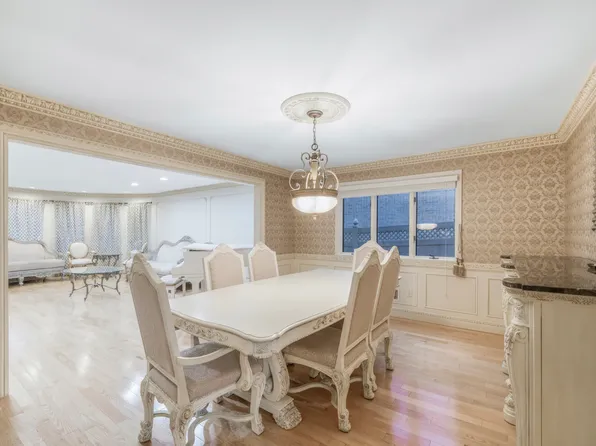 201-03 28th Avenue image 7 of 25