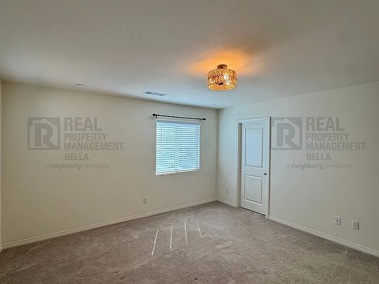 29555 Copper Hill Ct — Photo 36