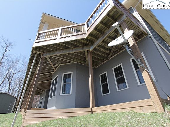 4th image of 578 Pinnacle Drive