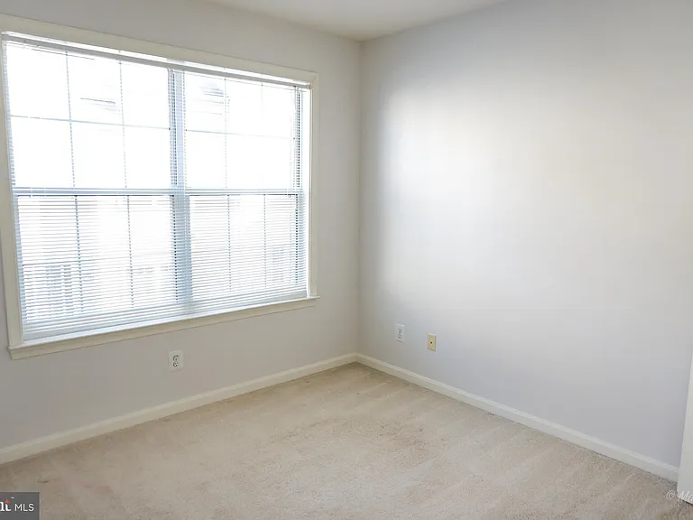 6004 Lincolnia Rd — Photo 11