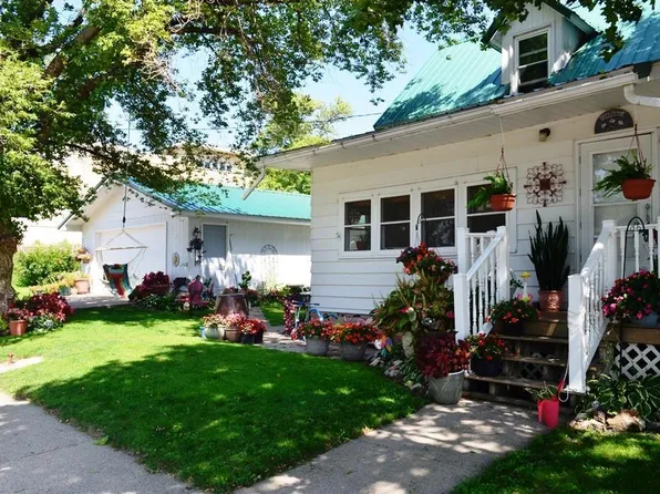 119 1st St SE, Glenwood, MN 56334