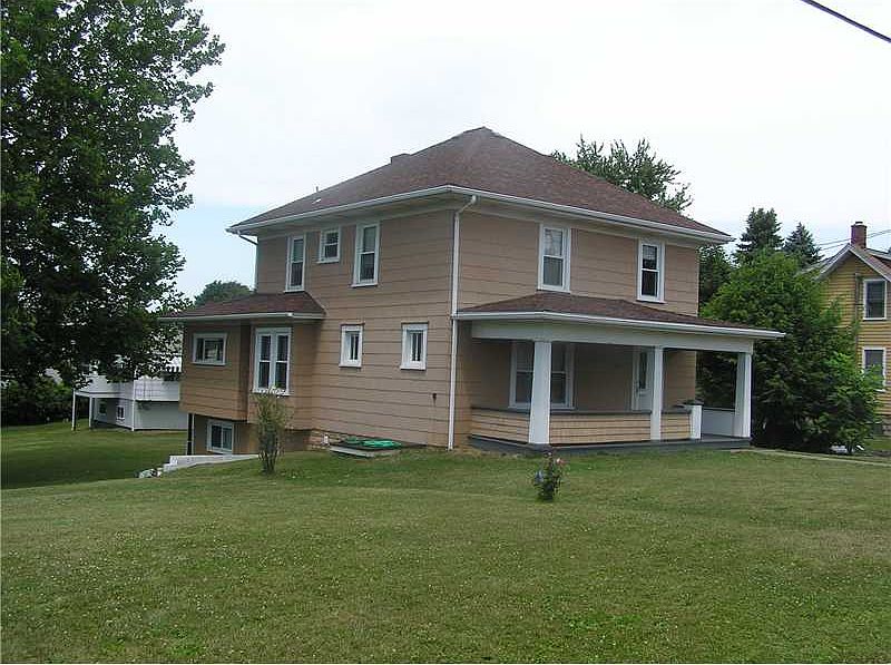 1st image of 106-106 1/2 Bartley Ave