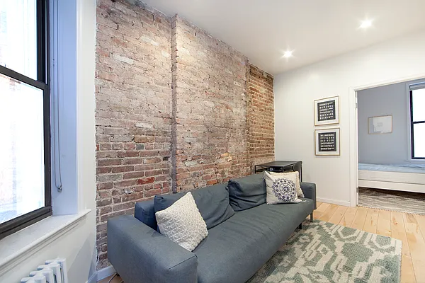 Rented by R New York | media 26