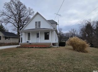 301 E Summit St, Macomb, IL 61455