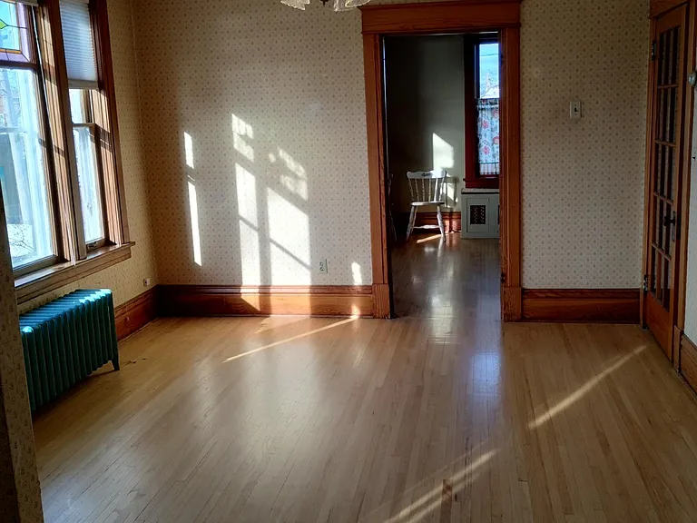 dining or office/sitting area