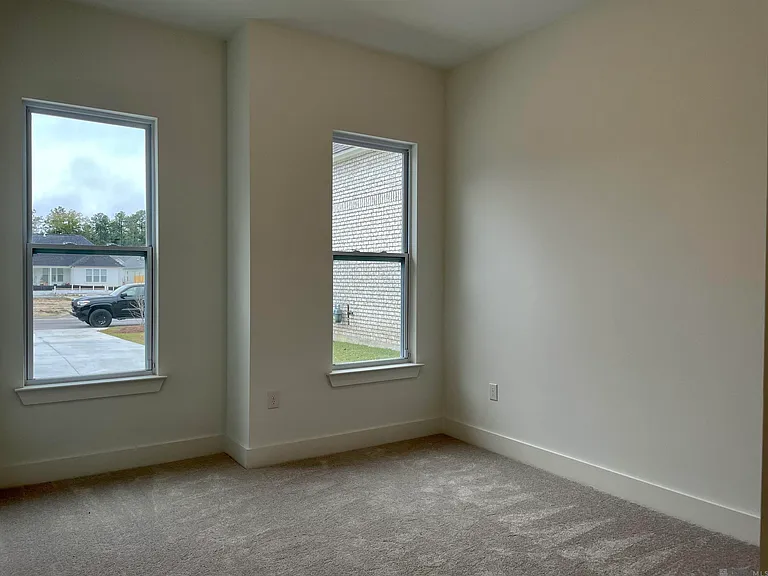 25279 Burlington Dr — Photo 8