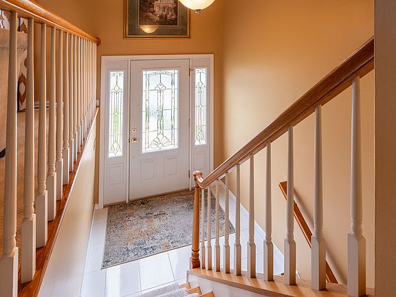2nd image of 5090 Raintree Dr