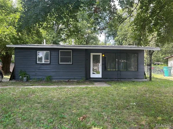 1307 Saint Zita Ln, Cahokia, IL 62206