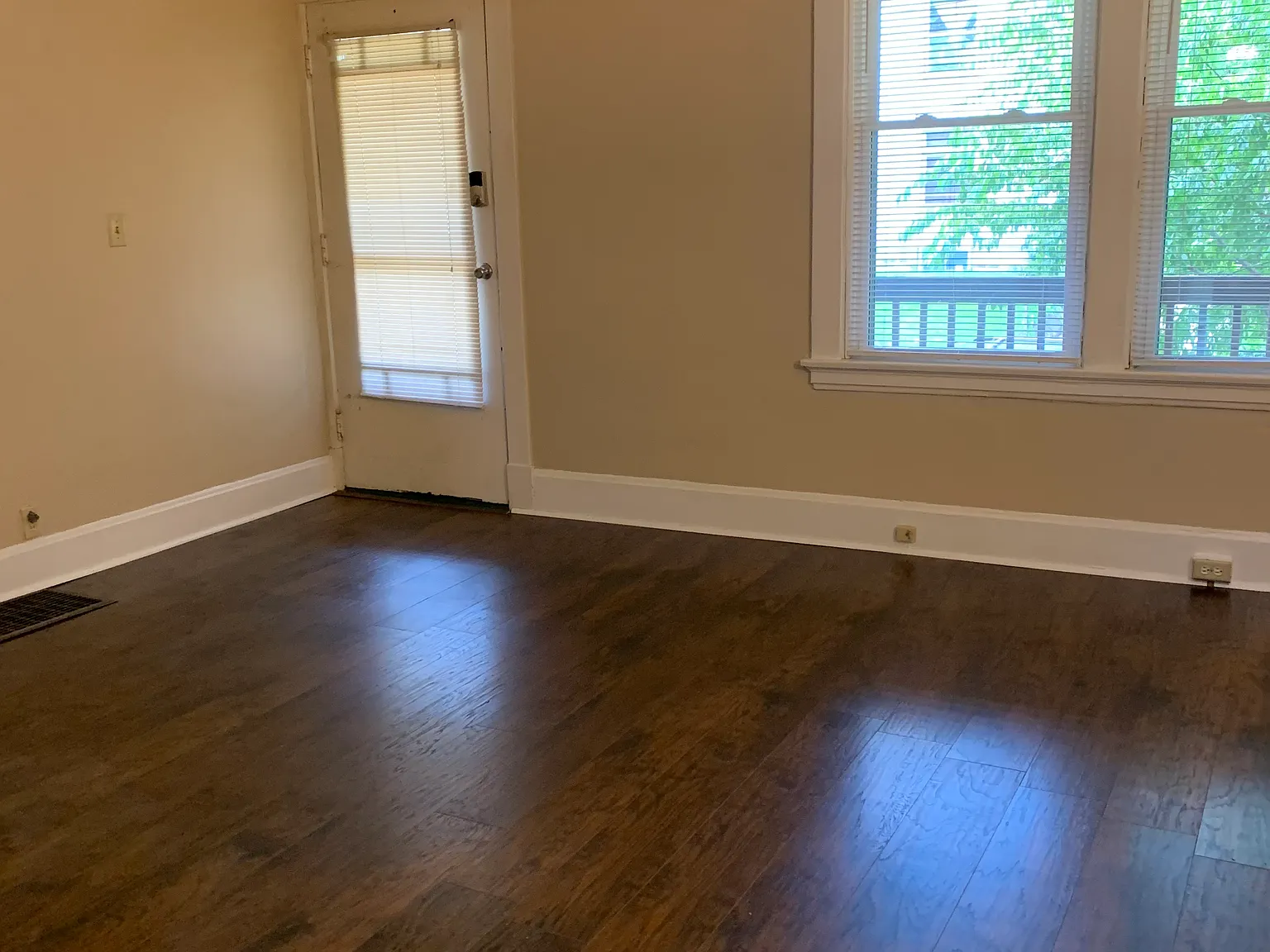1236 Gilsey Ave — Photo 3