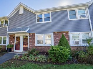 211 E Main St APT 54, Branford, CT 06405