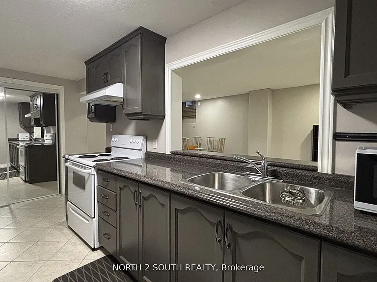 12 Villandry Cres #BASEMENT — Photo 21