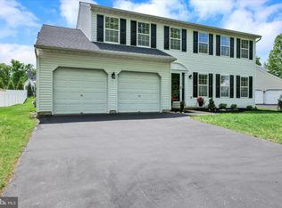 951 Scarlet Oak Dr, Chalfont, PA 18914