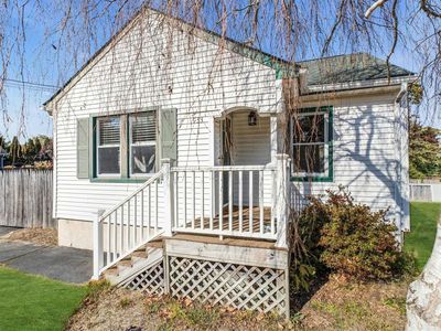 933 Maple Street, Bohemia, NY, 11716