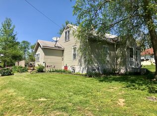 100 Humphrey Rd, Harrisburg, IL 62946