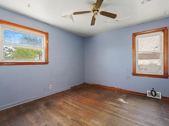 4th image of 14414 S Campbell Ave