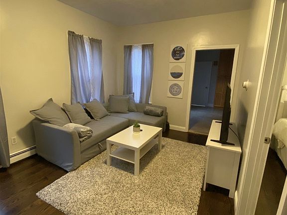 5th image of 25 Everett Ave #1