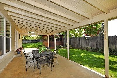 3rd image of 3034 Merrywood Cir